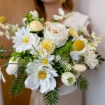 Boho White Bridal Bouquet, Garden Style Wedding Flowers with Ivory Roses and Daisies