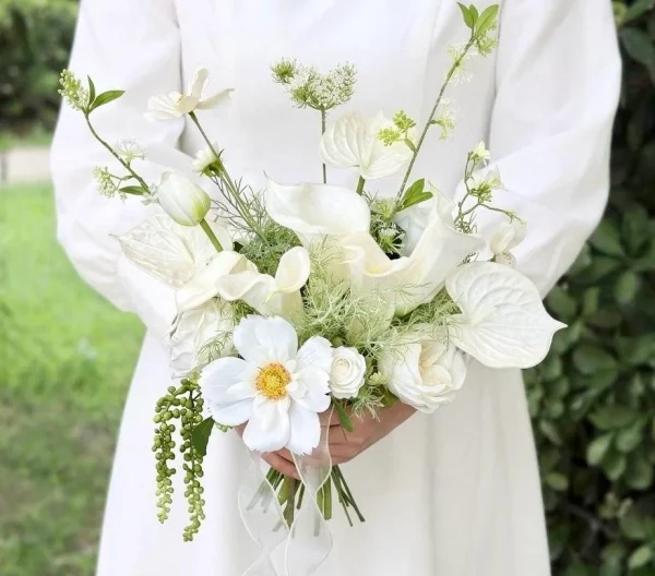 Luxury Silk Bridal Bouquet, Soft White Wedding Flowers, Elegant Handcrafted Bouquet